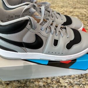 Nike Men’s Attack OS SP